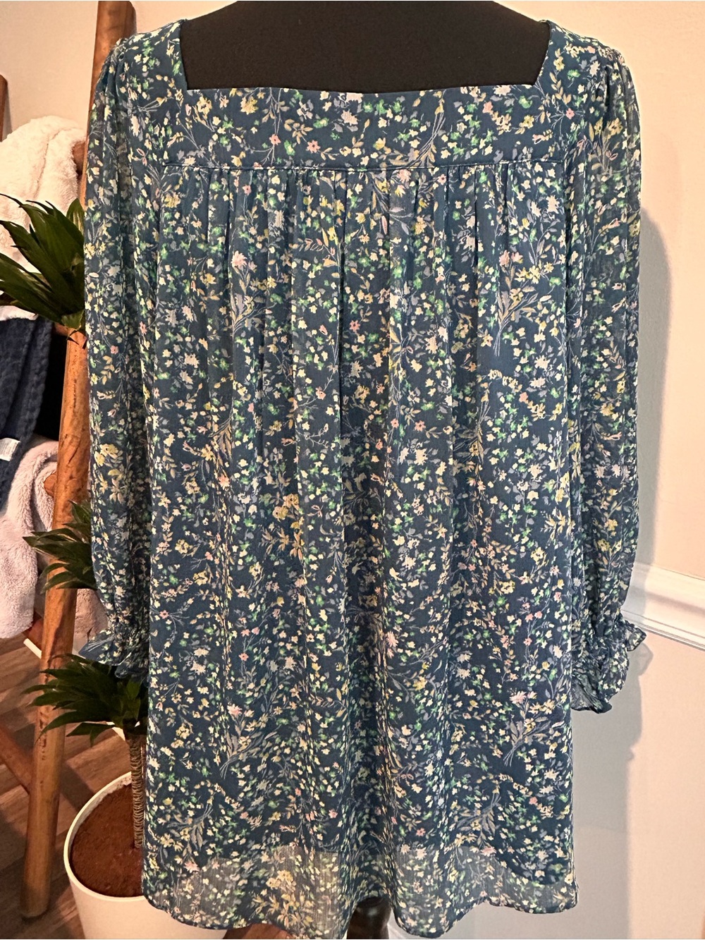 LC Lauren Conrad Blue Floral Blouse Size 1X - Picture 6 of 10
